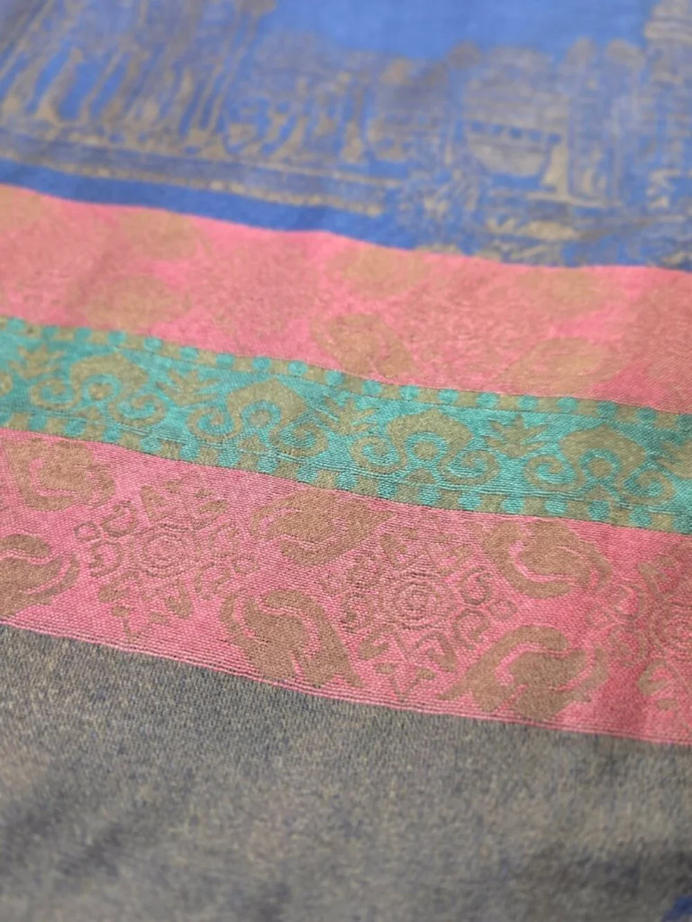 Silk 100 %‎ scarf wrap shawl blue / pink paisley striped made in kashmir